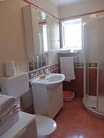 Holiday Apartment With a Balcony and sea View, Just 300 Metres From th