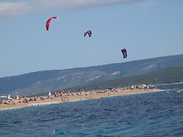 Holiday Apartment With a Balcony and sea View, Just 300 Metres From th