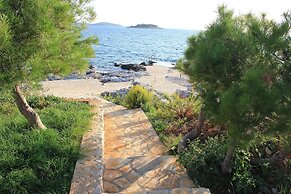 Apartments 4 Dolphins Rogoznica