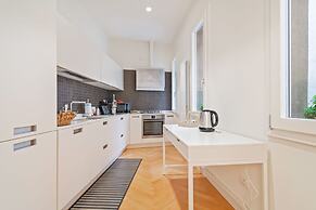 San Fermo Luxury Apartment