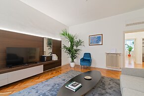 San Fermo Luxury Apartment