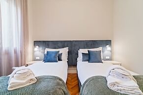 San Fermo Luxury Apartment