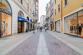 San Fermo Luxury Apartment