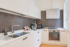 San Fermo Luxury Apartment