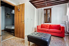 Castello Cozy Apart x4 - Calle Crosera