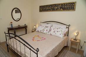 House With Pool in Split Near the Beach