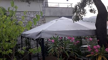 Room-wonderfull View to the Entire bay o