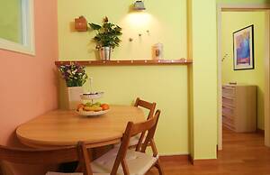 Double Bedroom Apartment on Great Location With Balcony!!