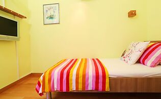 Double Bedroom Apartment on Great Location With Balcony!!