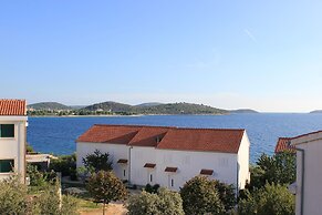 Apartments 4 Dolphins Rogoznica - Central Dalmatia