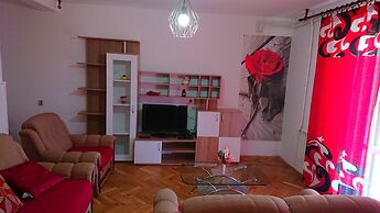Beautiful Apartment With Balcony on Island Rab