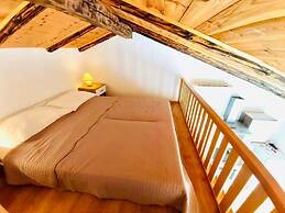 Classic Attic Apartment