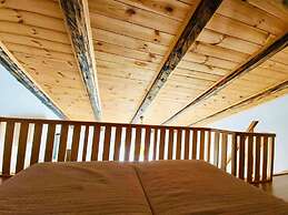 Classic Attic Apartment