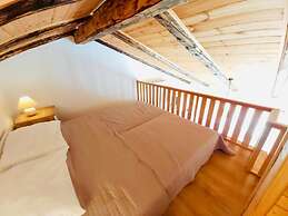 Classic Attic Apartment