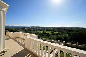 Luxurious Villa Anthi