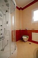 Luxurious Villa Anthi