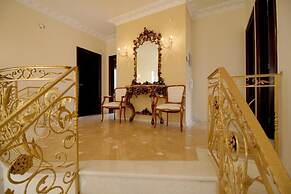 Luxurious Villa Anthi