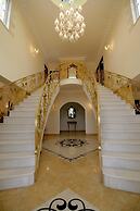 Luxurious Villa Anthi