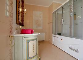 Luxurious Villa Anthi