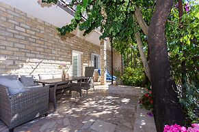 Apartment With Amazing sea View