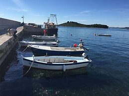 No5 Penthouse 2 Bedroom Apartment