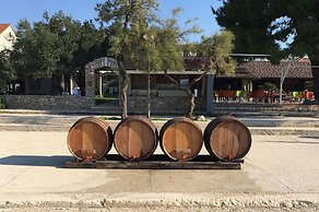 No5 Penthouse 2 Bedroom Apartment