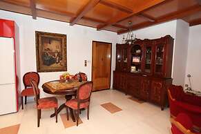 Nilly's Central Luxury Apartments