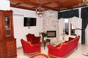 Nilly's Central Luxury Apartments