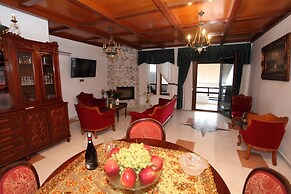 Nilly's Central Luxury Apartments