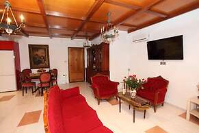 Nilly's Central Luxury Apartments