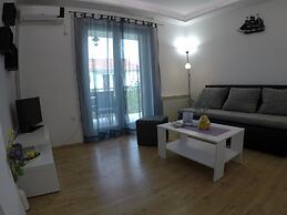 Comfortable Apartment in Stari Grad