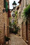 Comfortable Apartment in Stari Grad