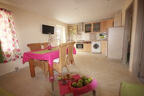 Apartment Rustica With 2 Bedrooms