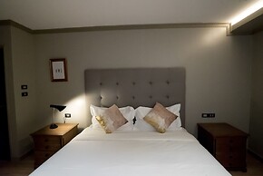 Glamorous Peaceful Apt 2br 2ba Centre Wparkin 7 Mins to Bts Free Wifi