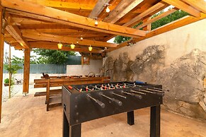 Villa Salvia With Pool