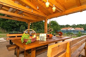 Villa Salvia With Pool