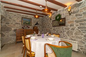 Villa Salvia With Pool
