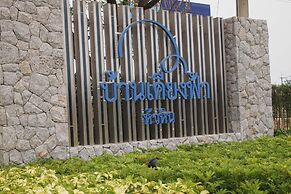 Baan Kiang Fah 1607 by Montri C