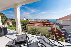 In Center Near the Marina and Beach