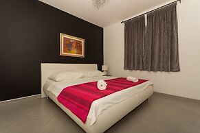 In Center Near the Marina and Beach