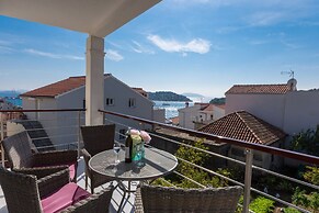 In Center Near the Marina and Beach