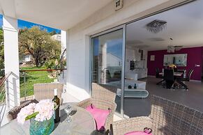 In Center Near the Marina and Beach