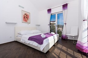 Amaizing sea View in Center and Near the Beach