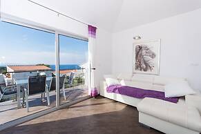 Amaizing sea View in Center and Near the Beach