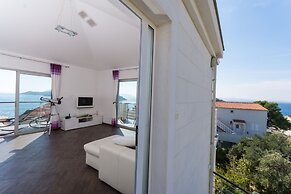 Amaizing sea View in Center and Near the Beach