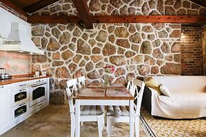 Traditional Stone House Bura - Nature Park Velebit