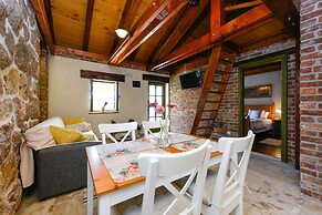 Traditional Stone House Bura - Nature Park Velebit