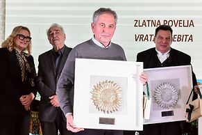 Traditional Stone House Bura - Nature Park Velebit