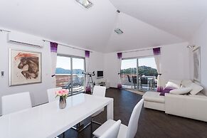 In Center Near the Marina and Beach