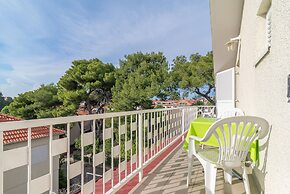 Apartment for 4 Guests Near the Beach in Biograd, Lovely Garden Modern
